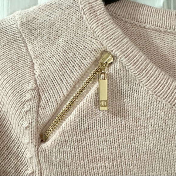 Pink Sweater Ivanka Trump - Picture 4 of 7